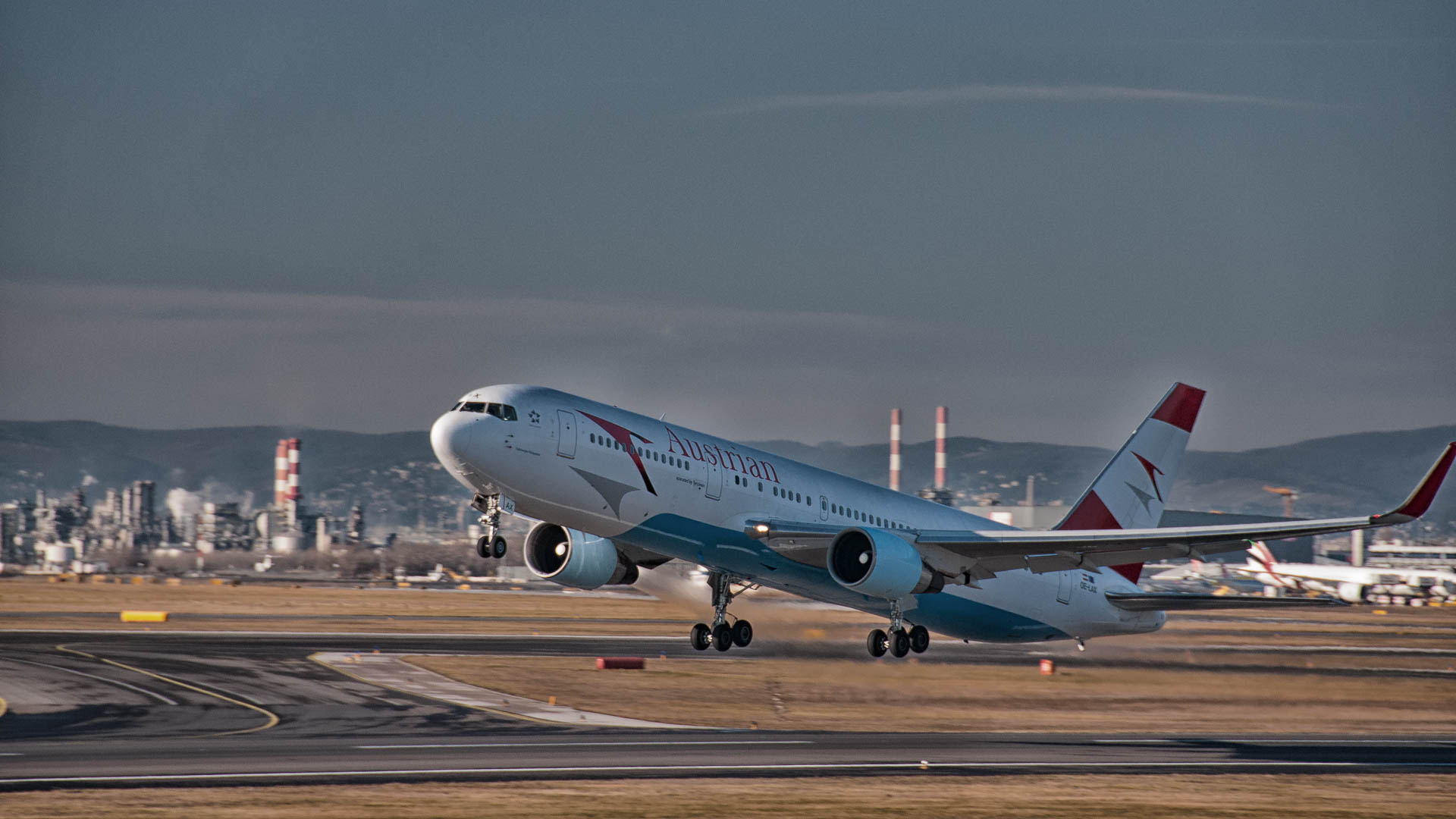 Ready for Teak Off! (Vienna Airport)